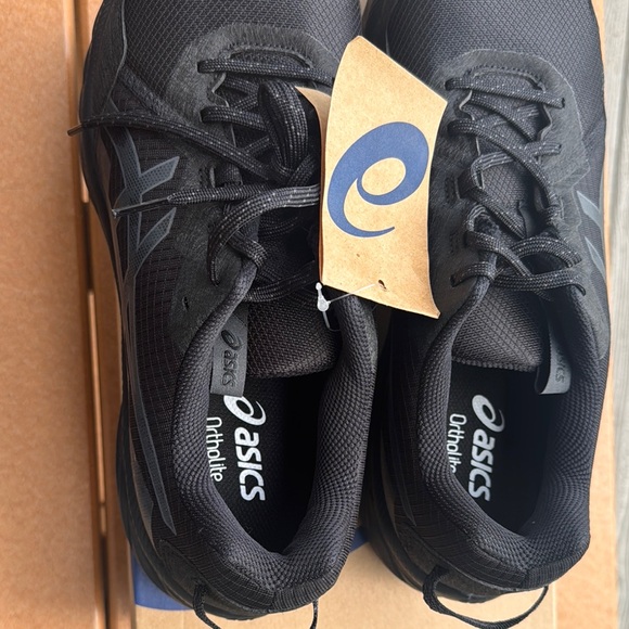 Asics Black Athletic Shoes Sleek Design.  Gel-venture 10. Size 12 - Picture 2 of 3